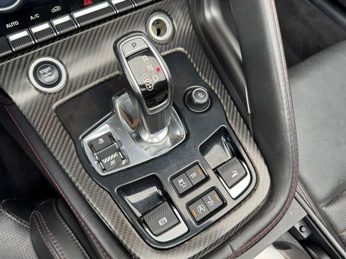 Used 2018 Jaguar F-TYPE R image 13