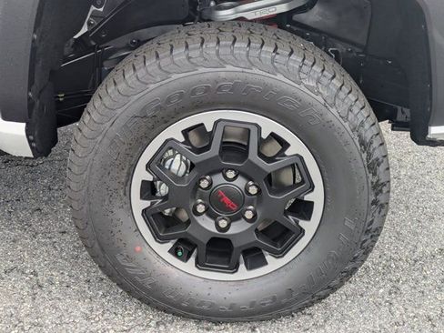 New 2025 Toyota Tacoma TRD Off-Road image 11