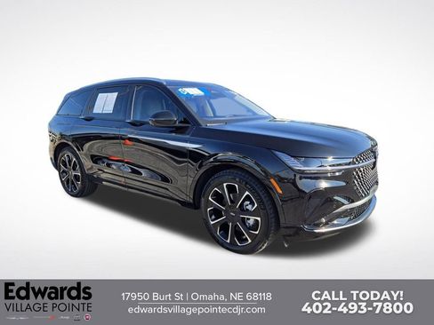 Used 2026 Lincoln Nautilus Reserve AWD/4WD image 1
