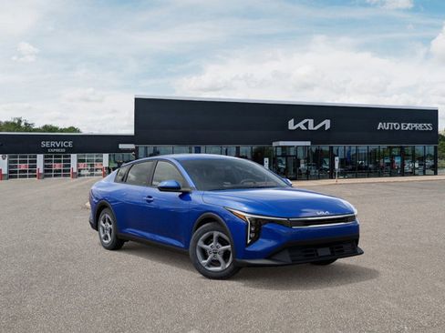 New 2025 Kia K4 image 8