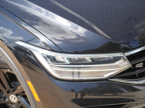 Certified 2023 Volkswagen Tiguan SE R-Line FWD image 2