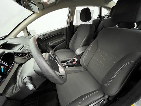 Used 2019 Ford Fiesta SE image 17