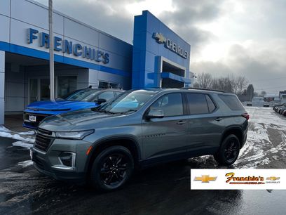 Used 2023 Chevrolet Traverse LT w/ Midnight/Sport Edition
