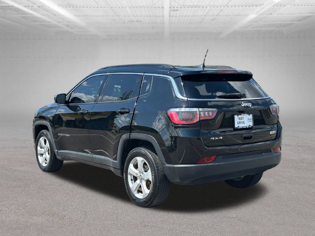 Used 2018 Jeep Compass Latitude w/ Popular Equipment Group AWD/4WD image 5