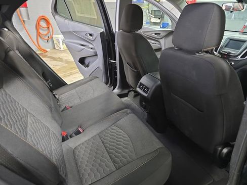 Used 2018 Chevrolet Equinox LT image 13