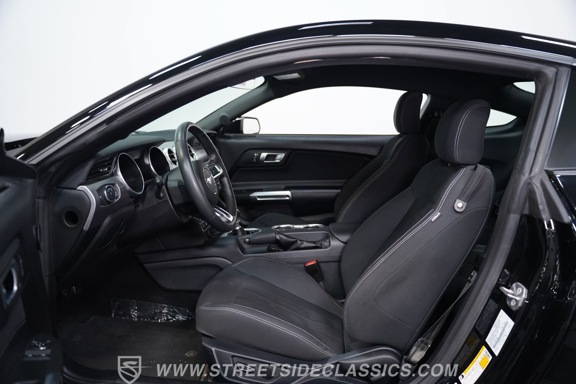 Used 2021 Ford Mustang GT w/ Black Accent Package RWD image 38