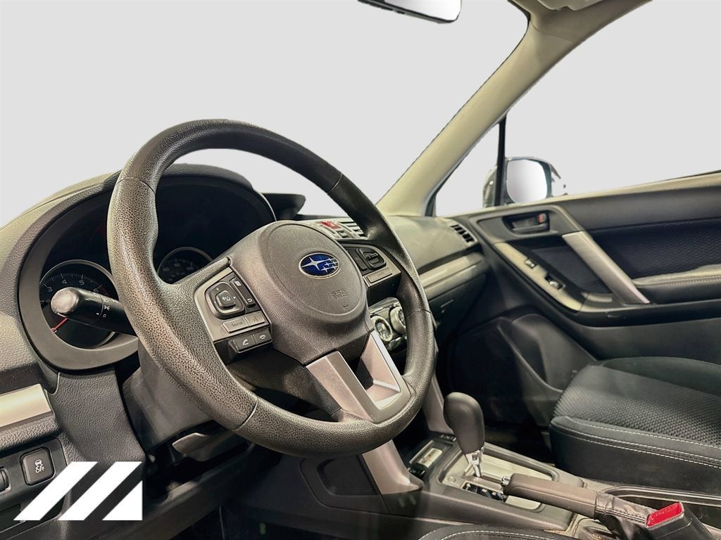 Used 2018 Subaru Forester 2.5i Premium w/ All-Weather Package AWD/4WD image 9
