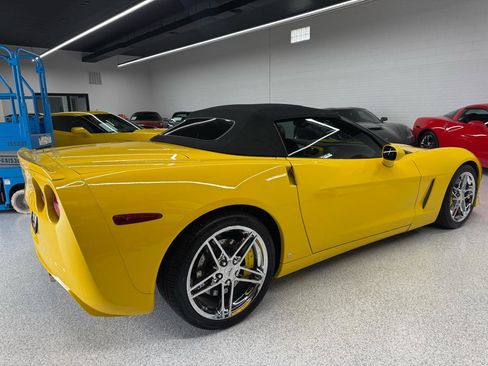 Used 2006 Chevrolet Corvette Convertible w/ Preferred Equipment Group RWD image 26