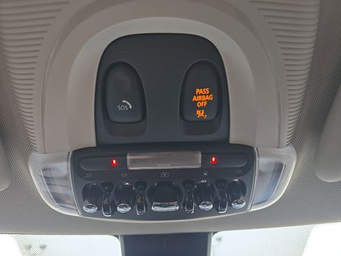 Used 2020 MINI Cooper S image 39