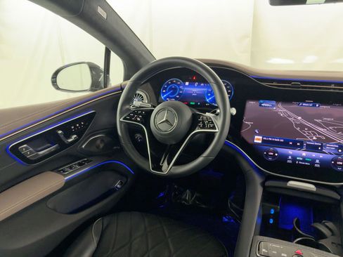Certified 2023 Mercedes-Benz EQS 580 4MATIC Sedan image 28