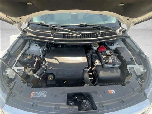 Used 2017 Ford Explorer Platinum image 21