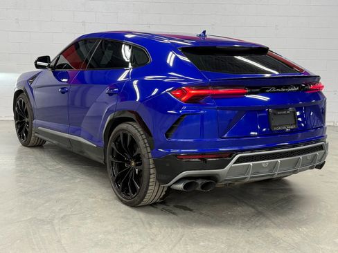 Used 2019 Lamborghini Urus image 9