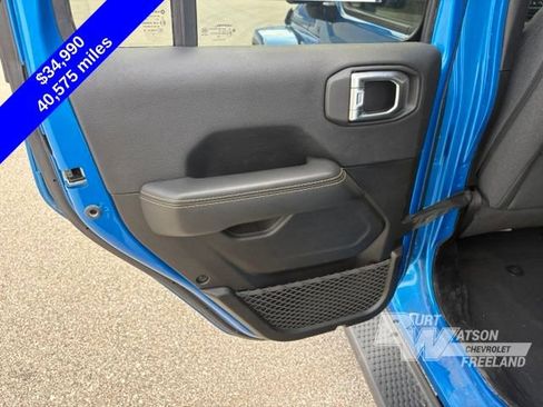 Used 2024 Jeep Wrangler Unlimited Sahara AWD/4WD image 29