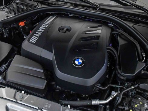 Used 2025 BMW 330i Sedan w/ Premium Package image 26