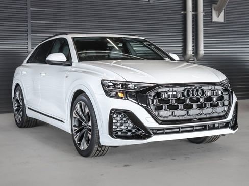 New 2026 Audi Q8 Premium Plus image 9
