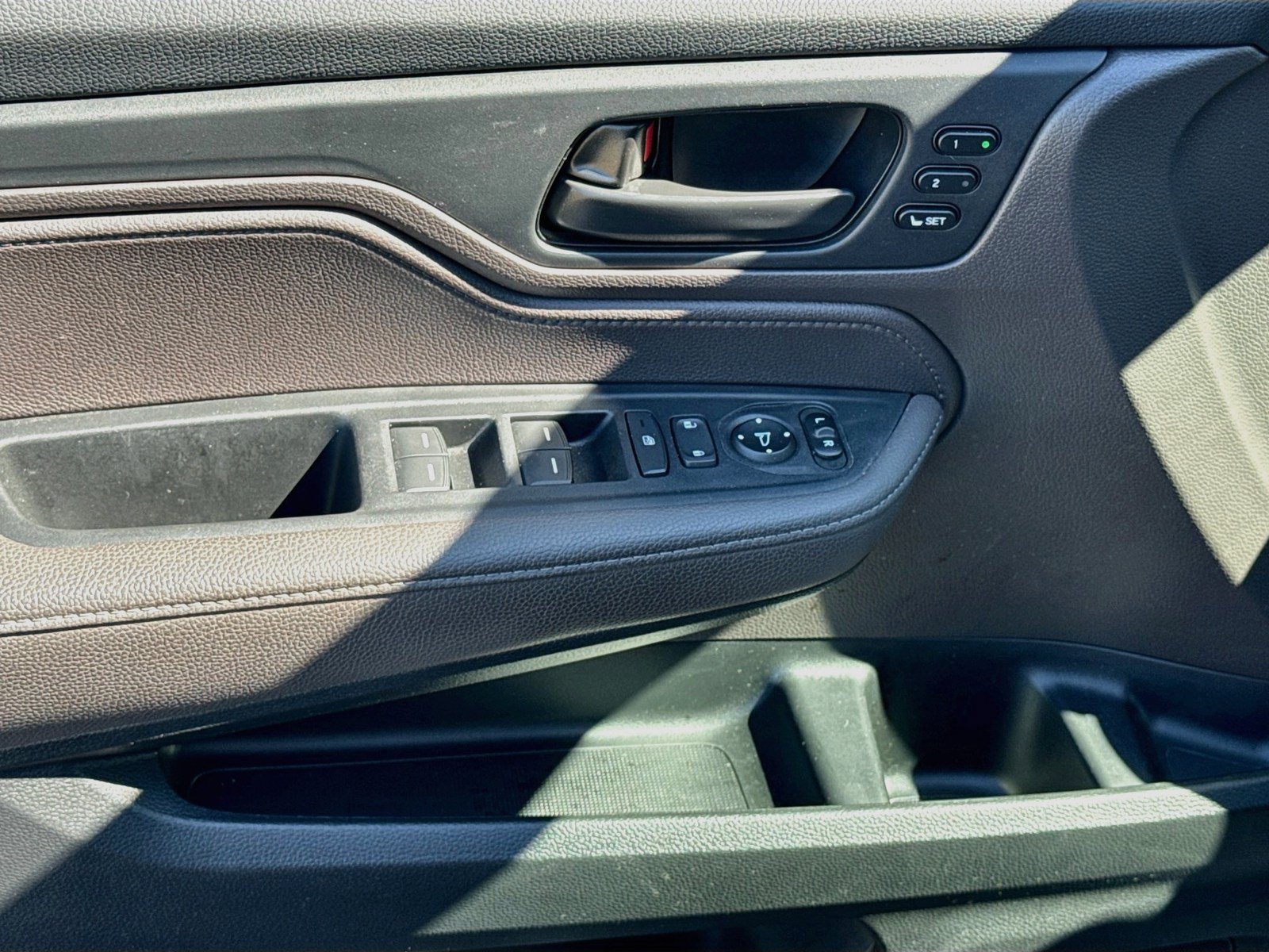 Used 2023 Honda Odyssey EX-L image 19