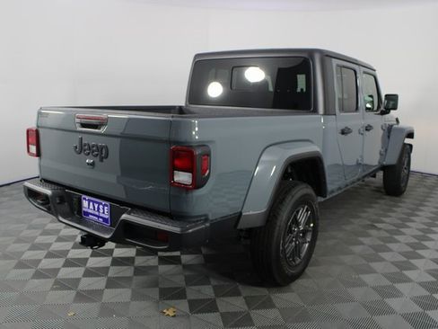 New 2026 Jeep Gladiator Sport image 22