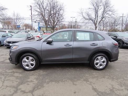 Used 2023 Honda HR-V LX image 3