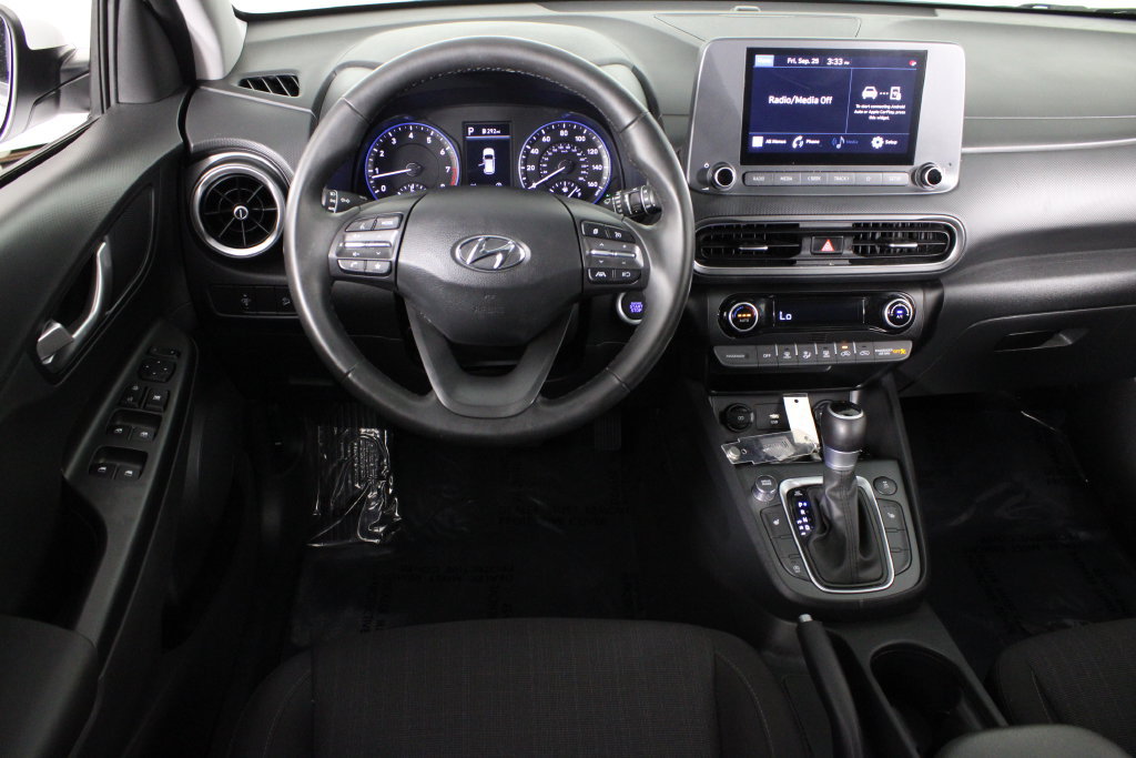 Certified 2022 Hyundai Kona SEL w/ Convenience Package AWD/4WD image 19
