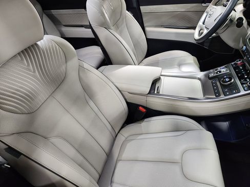 Used 2025 Hyundai Palisade Calligraphy FWD image 31