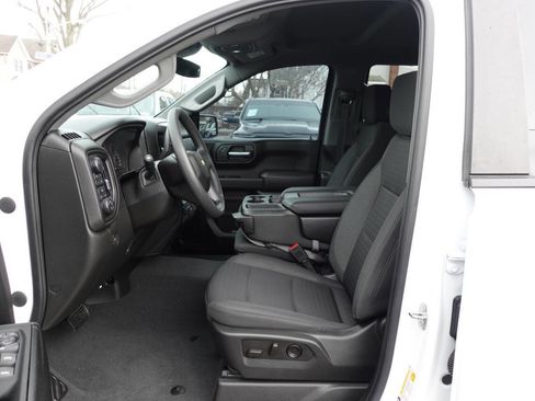 Used 2023 Chevrolet Silverado 1500 Custom image 16