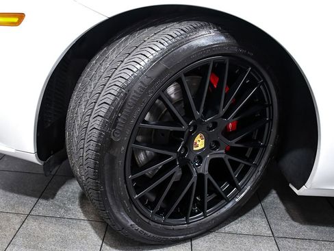 Used 2021 Porsche Cayenne GTS w/ Premium Package Plus AWD/4WD image 7