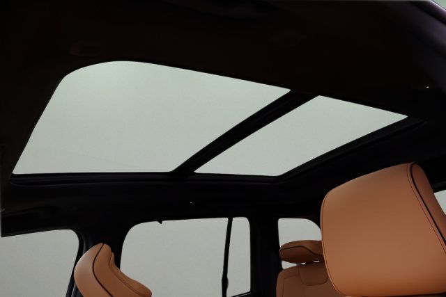 New 2027 Jeep Grand Cherokee Summit AWD/4WD image 34