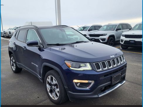 Used 2017 Jeep Compass Limited image 1