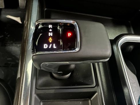 Used 2023 Chevrolet Silverado 1500 LT Trail Boss w/ LT Trail Boss Premium Package AWD/4WD image 26