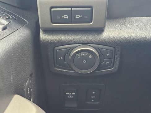 Used 2019 Ford F150 Raptor w/ Equipment Group 802A Luxury AWD/4WD image 33