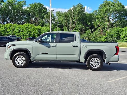 Used 2024 Toyota Tundra SR5 w/ SR5 Premium Package AWD/4WD image 7