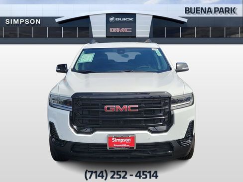 Used 2023 GMC Acadia SLE w/ Elevation Edition FWD image 3