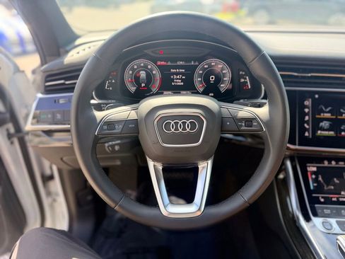 Used 2023 Audi Q7 2.0T Premium w/ Towing Package AWD/4WD image 29