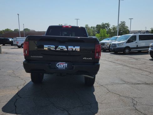 Used 2025 RAM 2500 Laramie AWD/4WD image 7