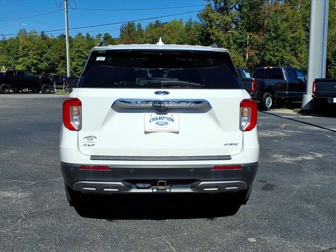 Used 2023 Ford Explorer XLT w/ Equipment Group 202A image 25