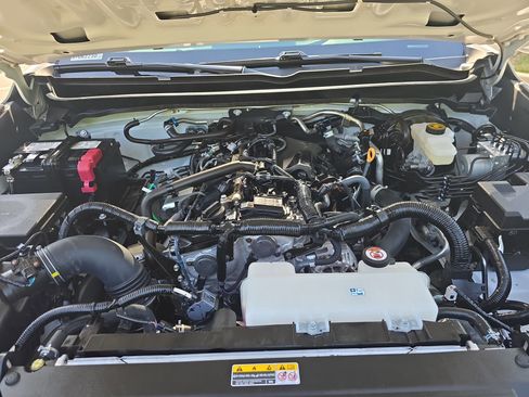 Used 2025 Toyota Tacoma TRD Sport image 33