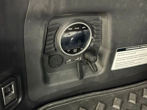 Used 2025 Lexus GX 550 AWD/4WD image 10