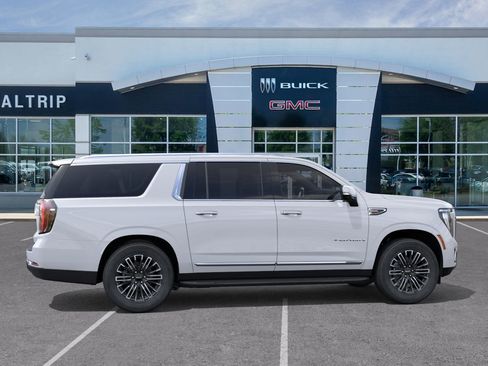 New 2026 GMC Yukon XL Elevation image 7