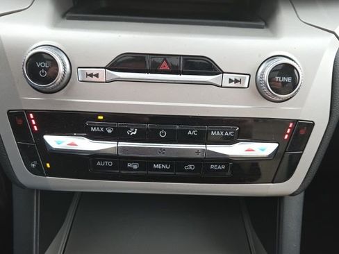 Certified 2023 Ford Explorer XLT w/ Equipment Group 202A image 37