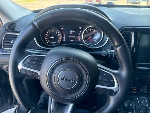 Used 2020 Jeep Compass Limited image 11