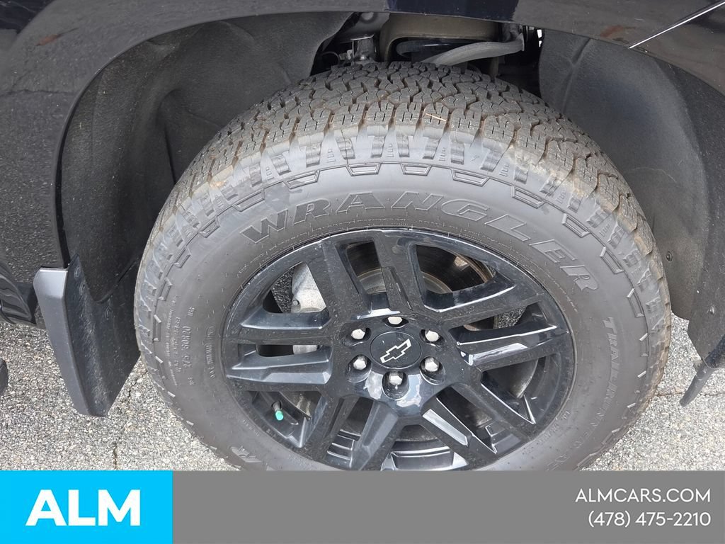 Used 2024 Chevrolet Silverado 1500 High Country w/ Midnight Edition AWD/4WD image 15