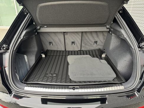 New 2025 Audi Q3 2.0T Premium image 16