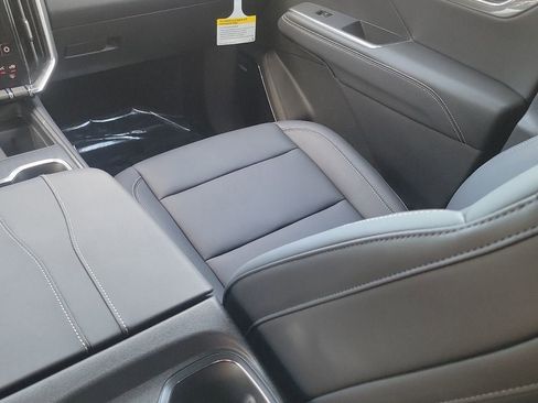 New 2026 GMC Acadia Elevation w/ Elevation Premium Package FWD image 13