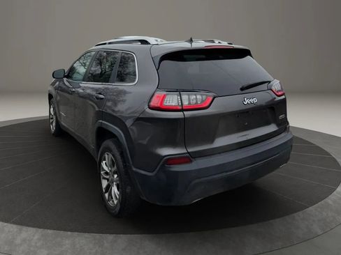 Used 2019 Jeep Cherokee Latitude Plus w/ Comfort/Convenience Group FWD image 5