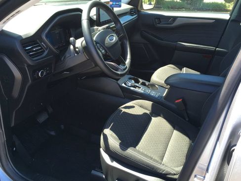 Used 2024 Ford Escape Active AWD/4WD image 4
