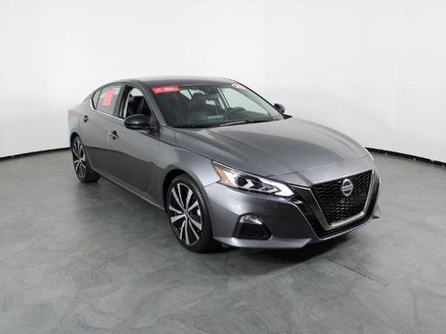 Certified 2022 Nissan Altima 2.5 SR image 14