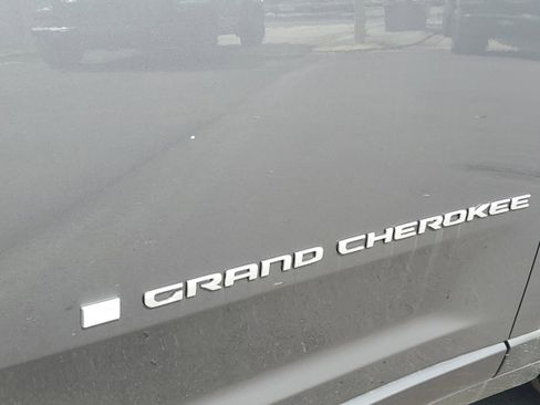 New 2026 Jeep Grand Cherokee Limited AWD/4WD image 6
