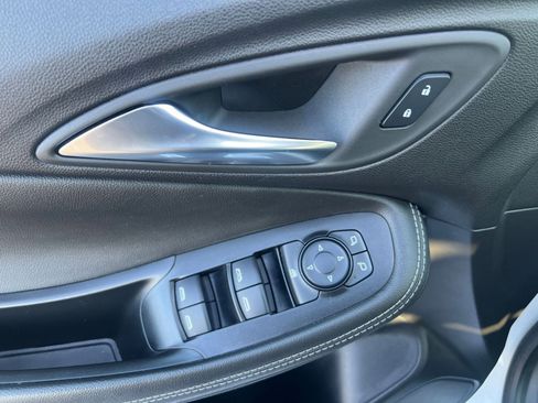 Used 2025 Buick Encore GX Preferred image 20