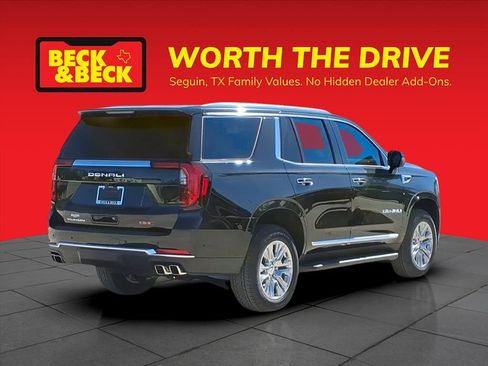New 2026 GMC Yukon Denali w/ LPO, Floor Liner Package image 5