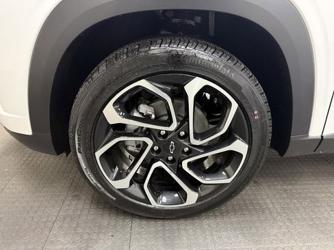 New 2026 Chevrolet Trax RS w/ Sunroof Package image 10